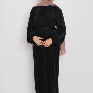 Lameera moda Black Maxi Dress with Balloon Sleeves